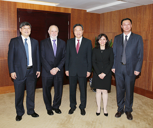 Federal Trade Commission Chairwoman Edith Ramirez and William J. Baer, Assistant Attorney General in charge of the Department of Justice’s Antitrust Division, with officials from China’s three antitrust agencies